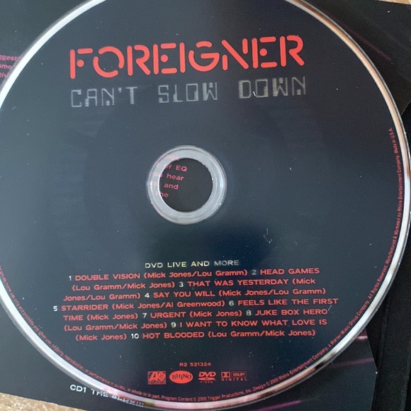 Foreigner Tshirt & CD/DVDLong Way From Home Tour 2009 Large.Like new - Picture 12 of 12